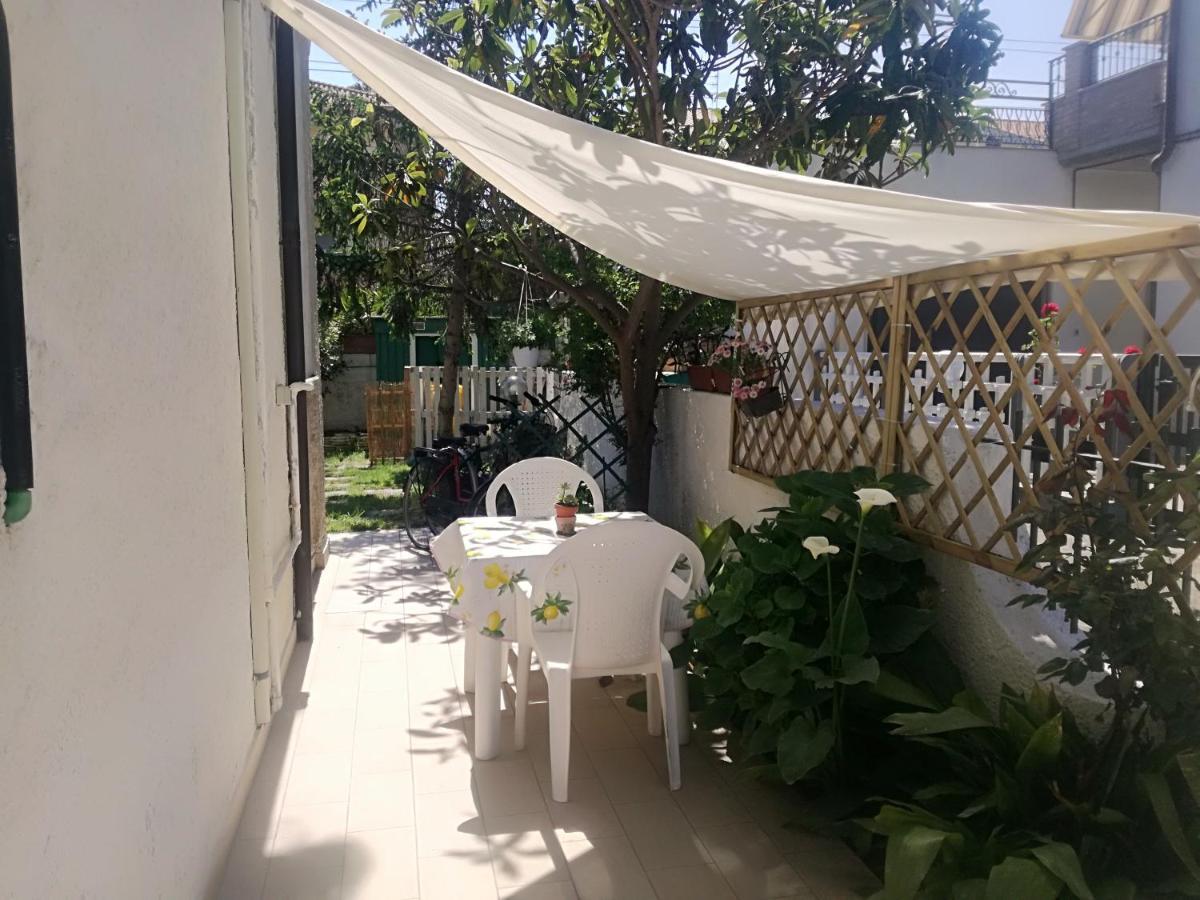 Goccia Azzurra Bed & Breakfast Silvi Marina Exterior photo