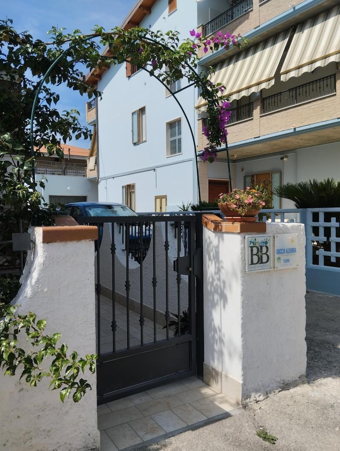 Goccia Azzurra Bed & Breakfast Silvi Marina Exterior photo